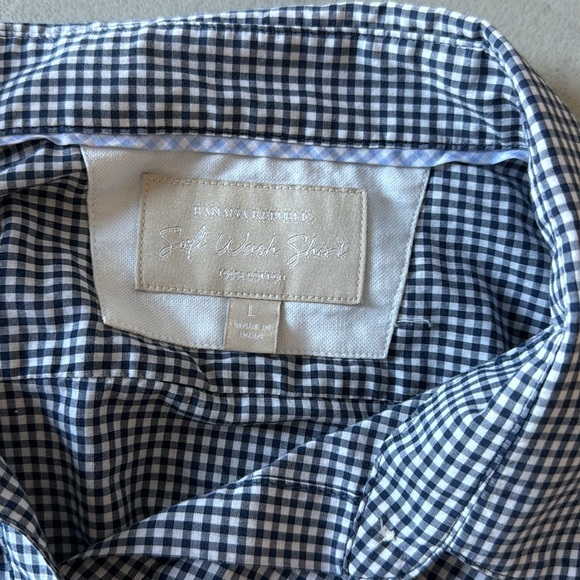 Banana Republic Soft Wash button down - Picture 7 of 13
